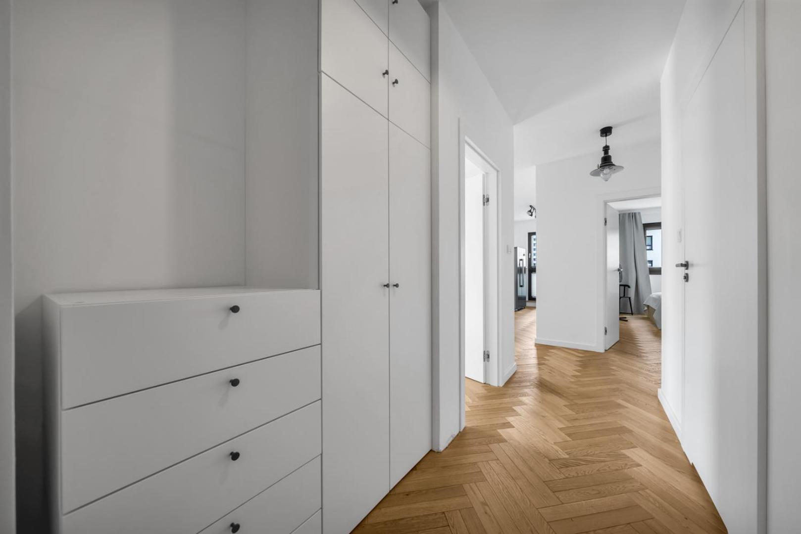 Skierniewicka Apt - Parking, Workspace, Balcony - By Rentujemy Warsaw Luaran gambar