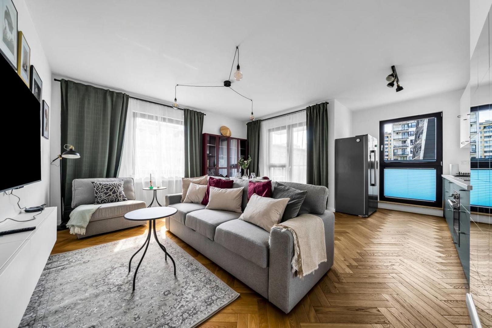 Skierniewicka Apt - Parking, Workspace, Balcony - By Rentujemy Warsaw Luaran gambar