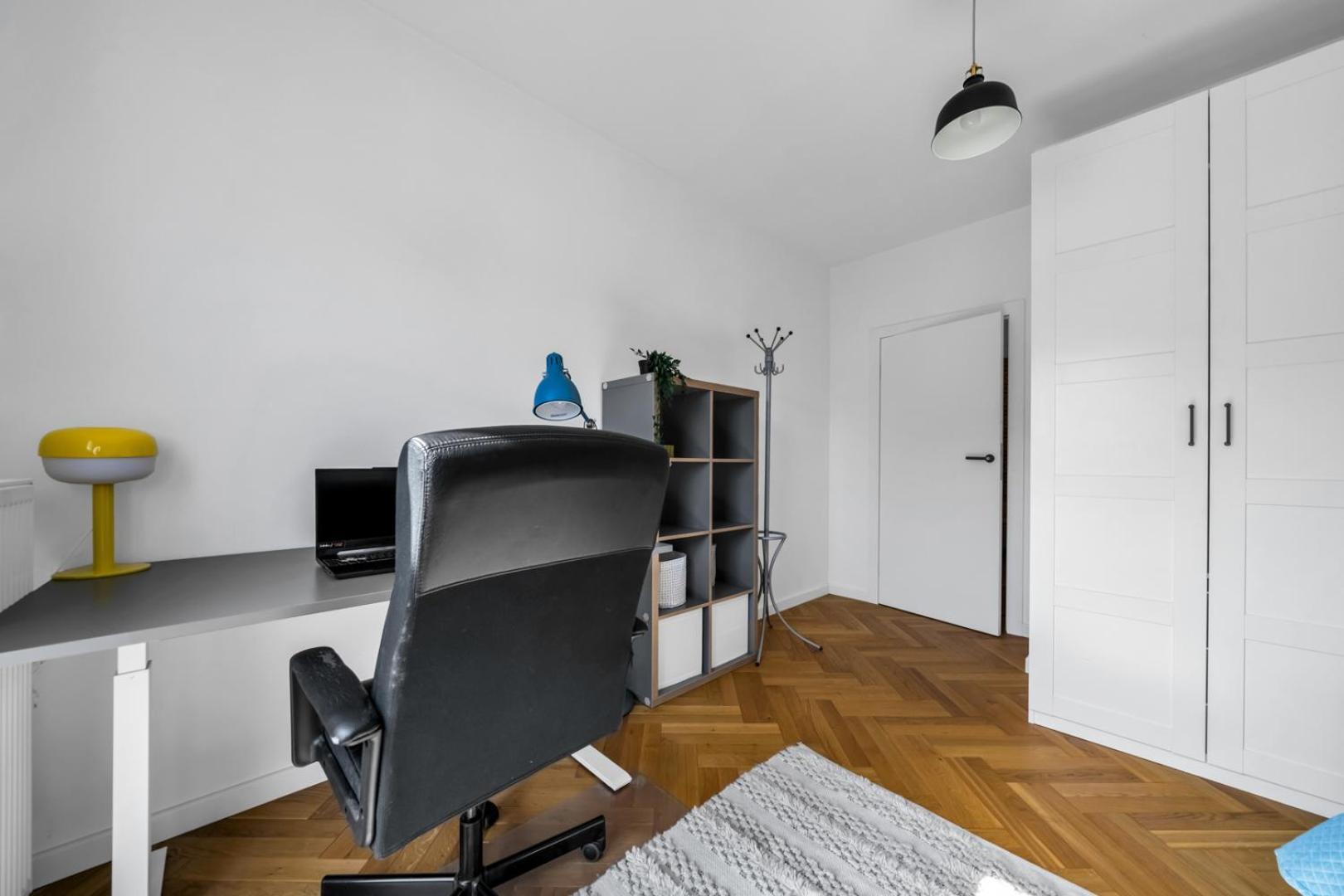 Skierniewicka Apt - Parking, Workspace, Balcony - By Rentujemy Warsaw Luaran gambar