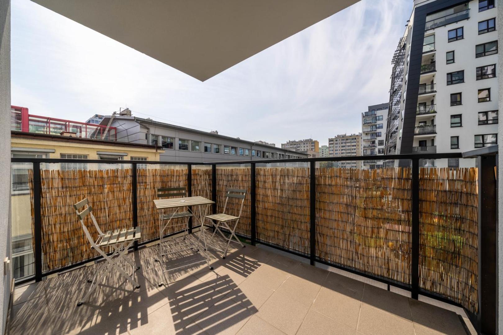 Skierniewicka Apt - Parking, Workspace, Balcony - By Rentujemy Warsaw Luaran gambar
